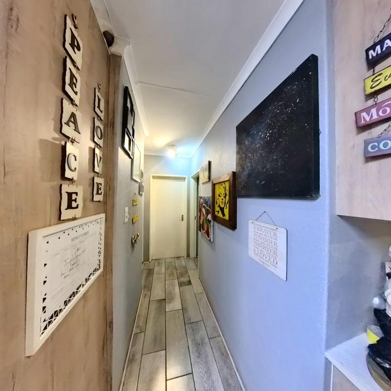 3 Bedroom Property for Sale in Birchleigh Gauteng