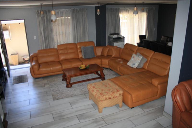 4 Bedroom Property for Sale in Glen Marais Gauteng