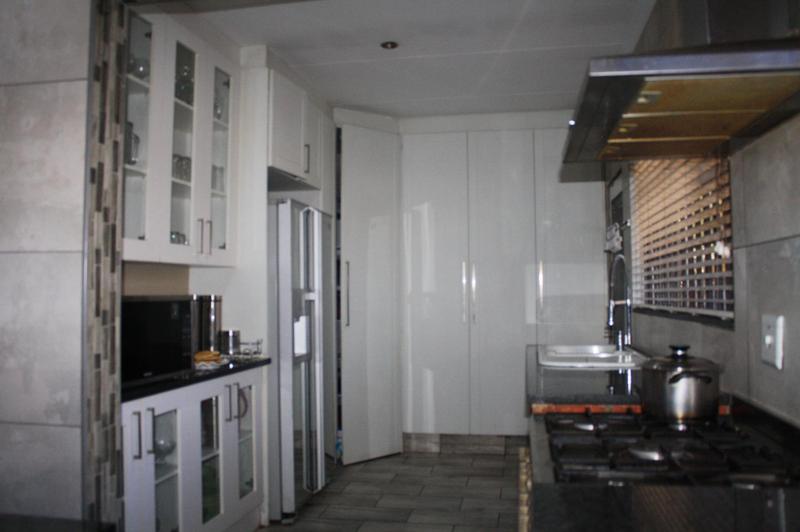 4 Bedroom Property for Sale in Glen Marais Gauteng