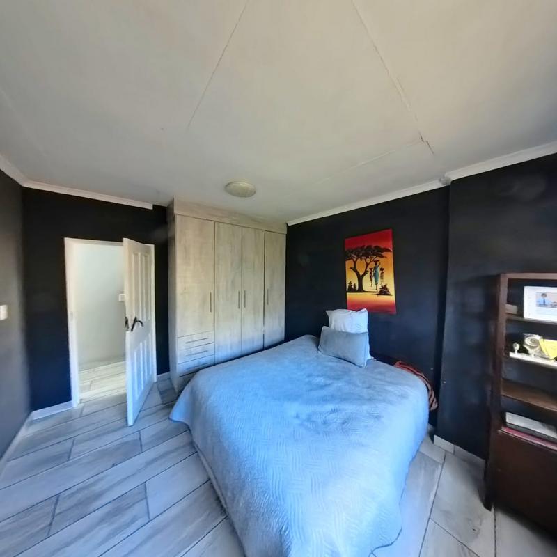 4 Bedroom Property for Sale in Glen Marais Gauteng