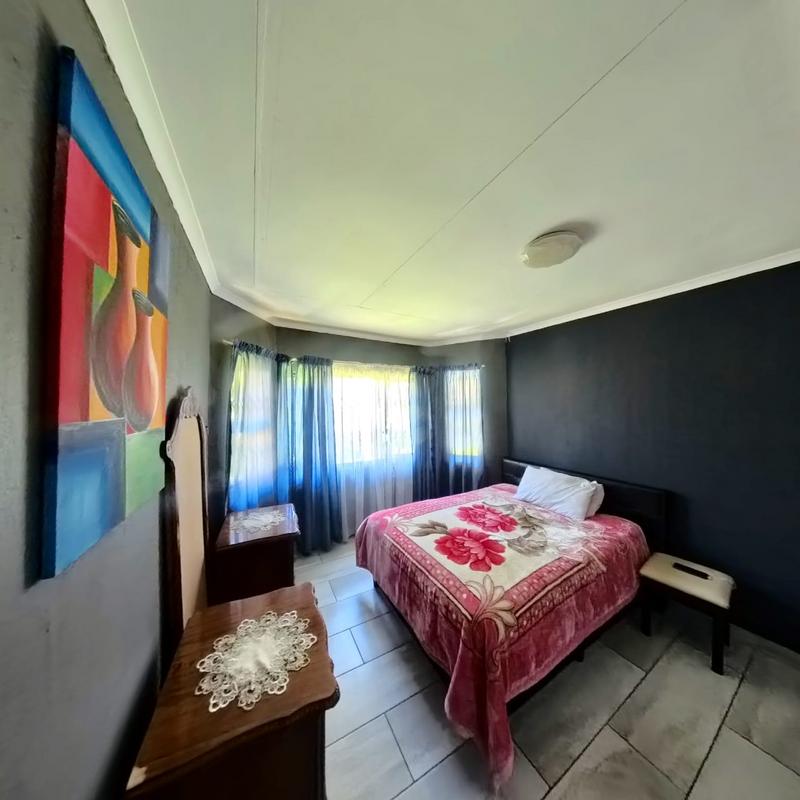 4 Bedroom Property for Sale in Glen Marais Gauteng