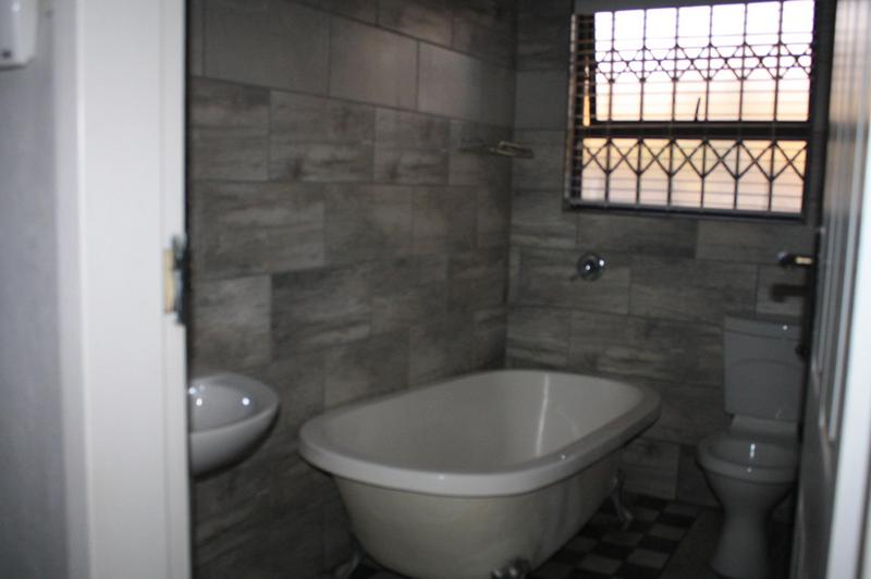 4 Bedroom Property for Sale in Glen Marais Gauteng