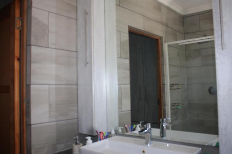 4 Bedroom Property for Sale in Glen Marais Gauteng