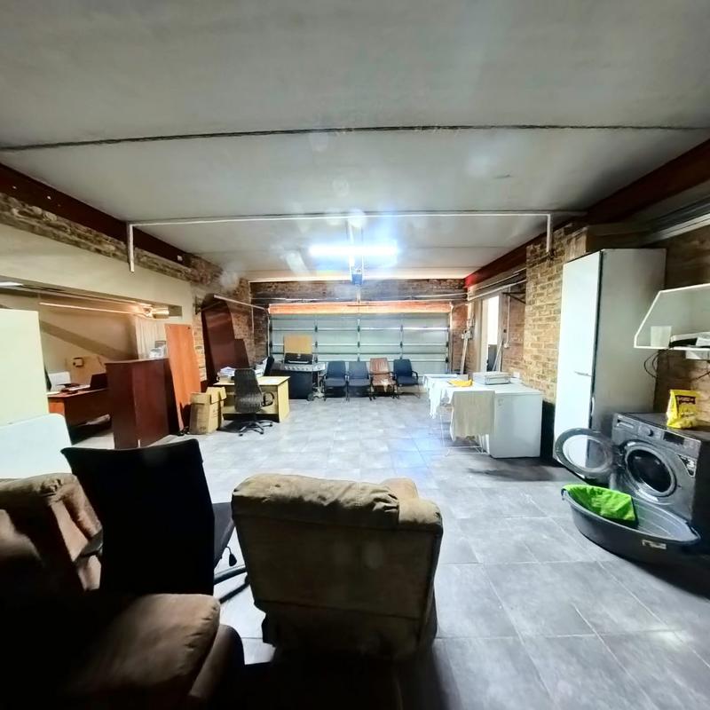 4 Bedroom Property for Sale in Glen Marais Gauteng