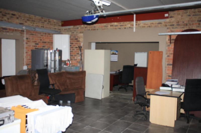 4 Bedroom Property for Sale in Glen Marais Gauteng