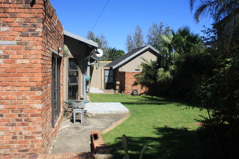 4 Bedroom Property for Sale in Glen Marais Gauteng