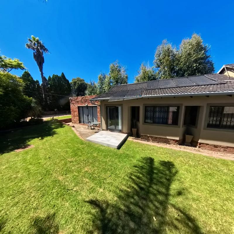 4 Bedroom Property for Sale in Glen Marais Gauteng