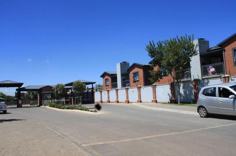 2 Bedroom Property for Sale in Terenure Gauteng