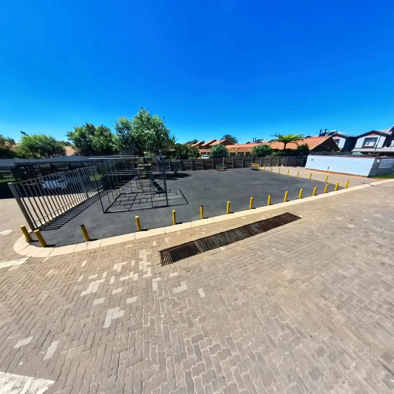 2 Bedroom Property for Sale in Terenure Gauteng