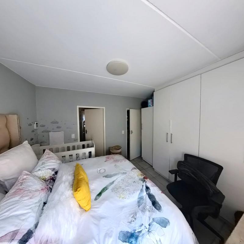 2 Bedroom Property for Sale in Terenure Gauteng