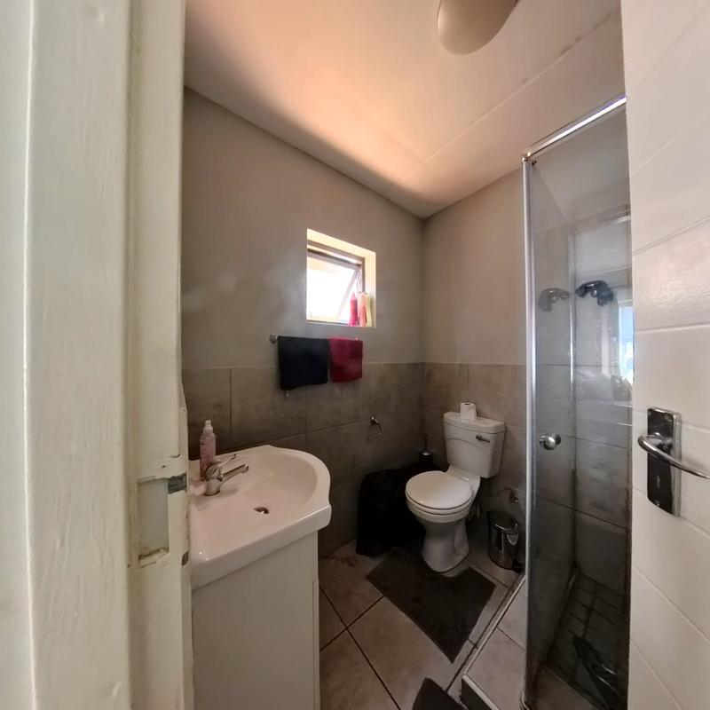 2 Bedroom Property for Sale in Terenure Gauteng