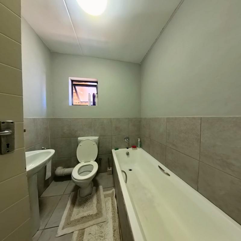 2 Bedroom Property for Sale in Terenure Gauteng