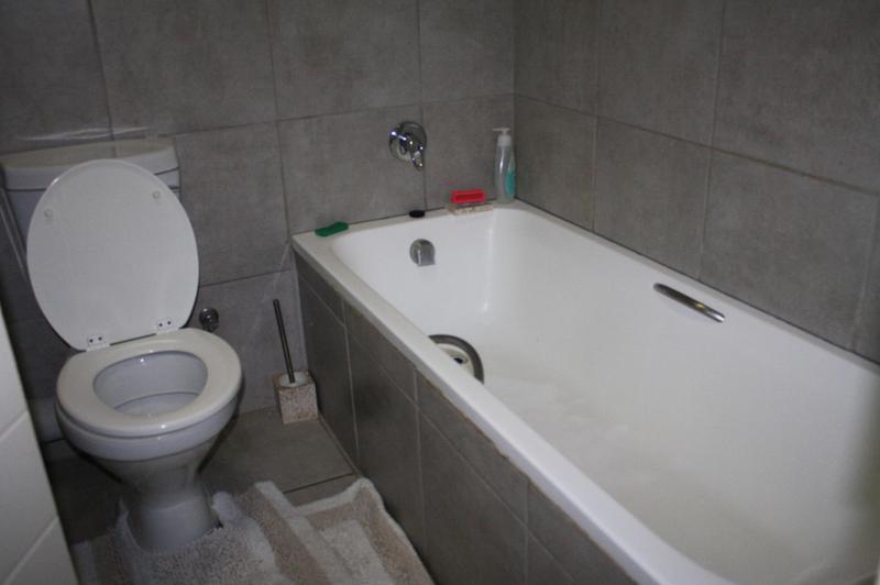 2 Bedroom Property for Sale in Terenure Gauteng