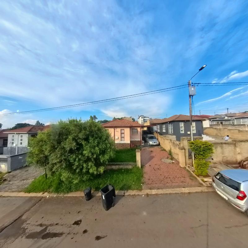 3 Bedroom Property for Sale in Clayville Gauteng