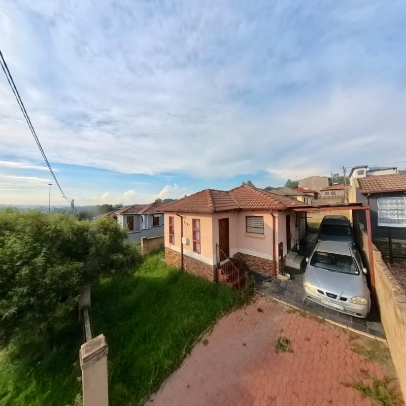 3 Bedroom Property for Sale in Clayville Gauteng