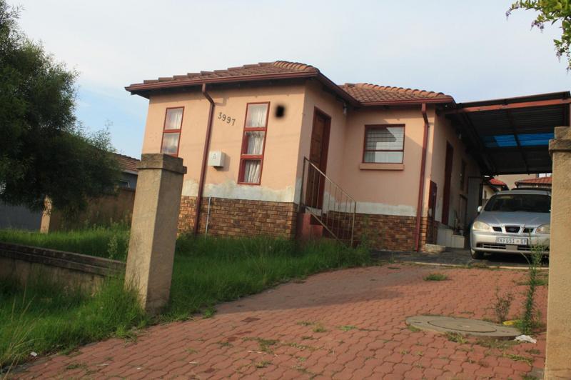 3 Bedroom Property for Sale in Clayville Gauteng