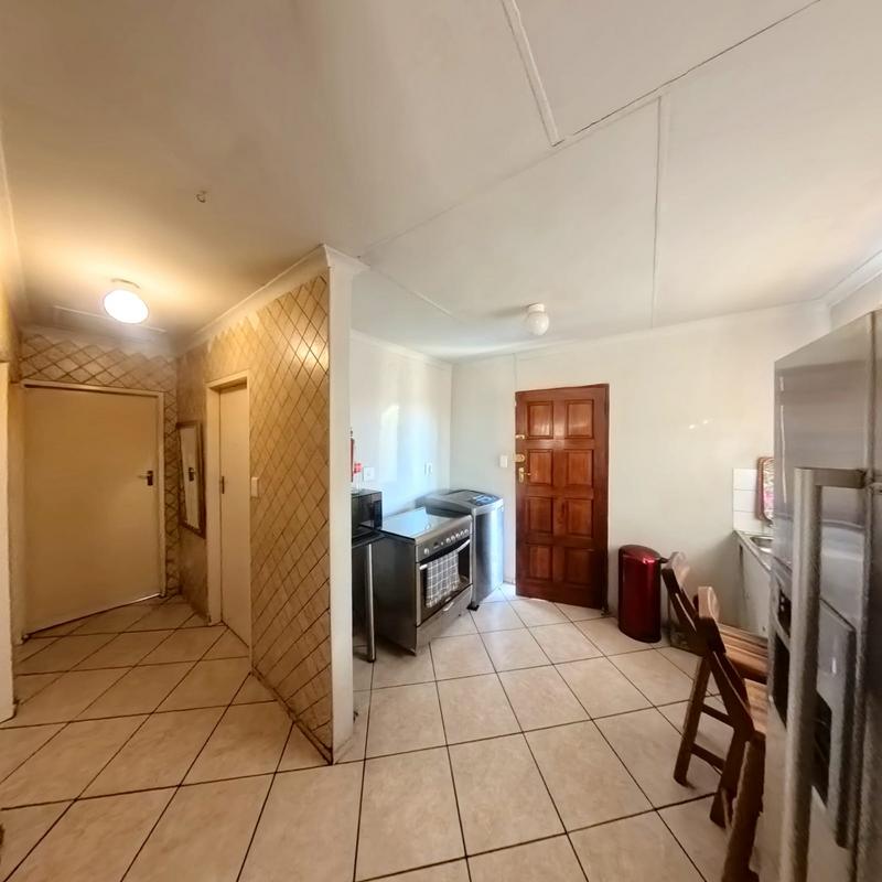 3 Bedroom Property for Sale in Clayville Gauteng