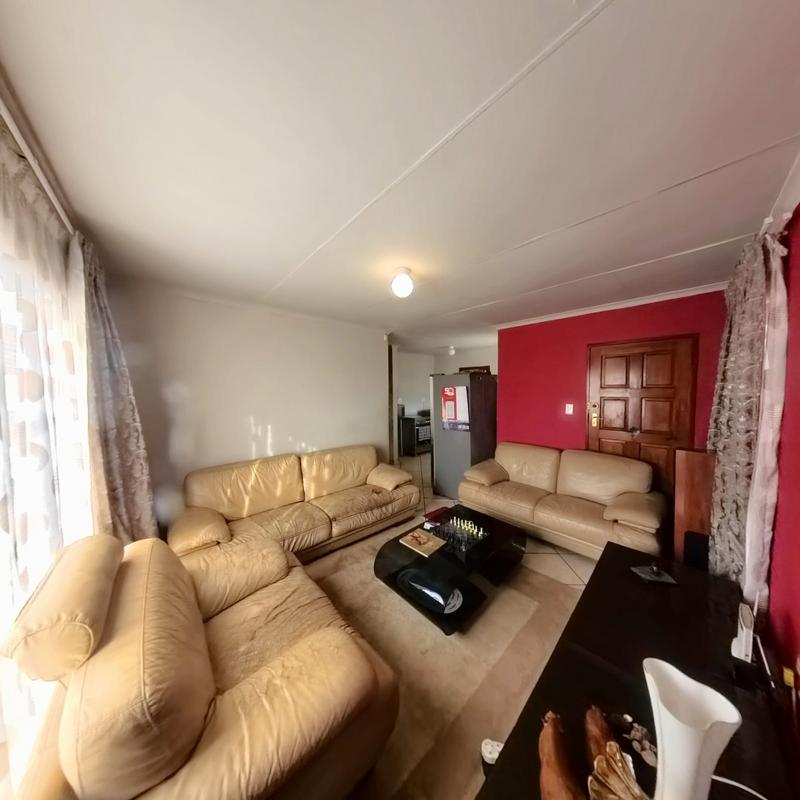 3 Bedroom Property for Sale in Clayville Gauteng