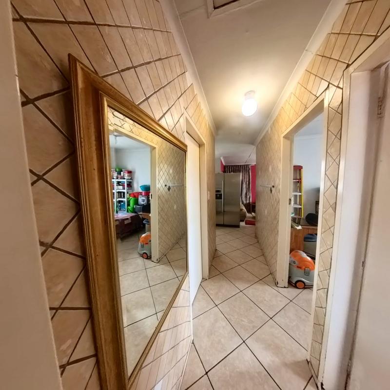 3 Bedroom Property for Sale in Clayville Gauteng