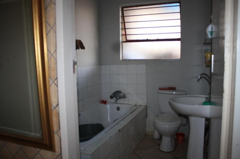 3 Bedroom Property for Sale in Clayville Gauteng