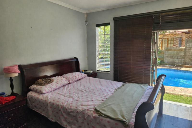 3 Bedroom Property for Sale in Radiokop Gauteng