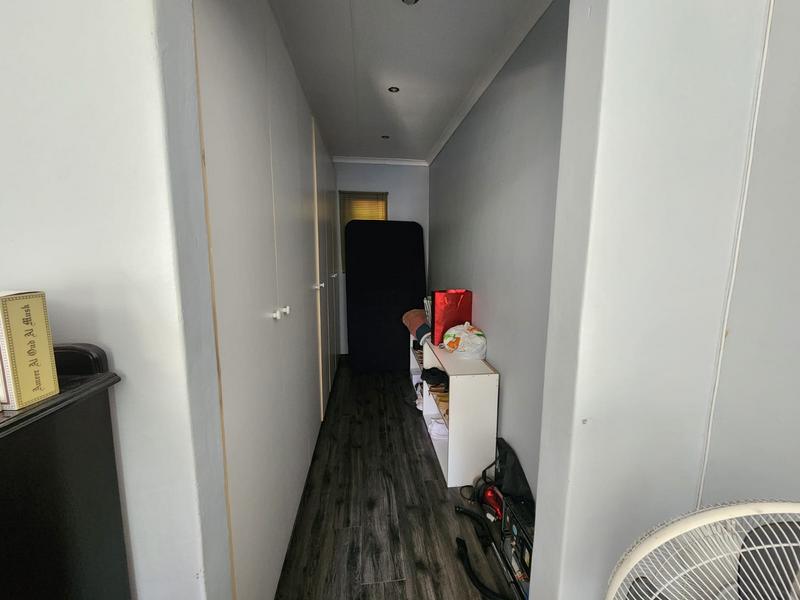 3 Bedroom Property for Sale in Radiokop Gauteng