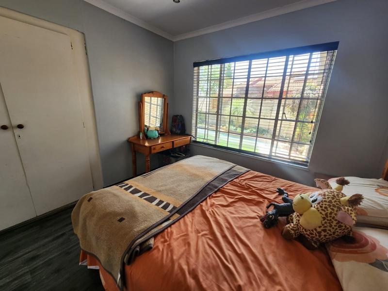 3 Bedroom Property for Sale in Radiokop Gauteng