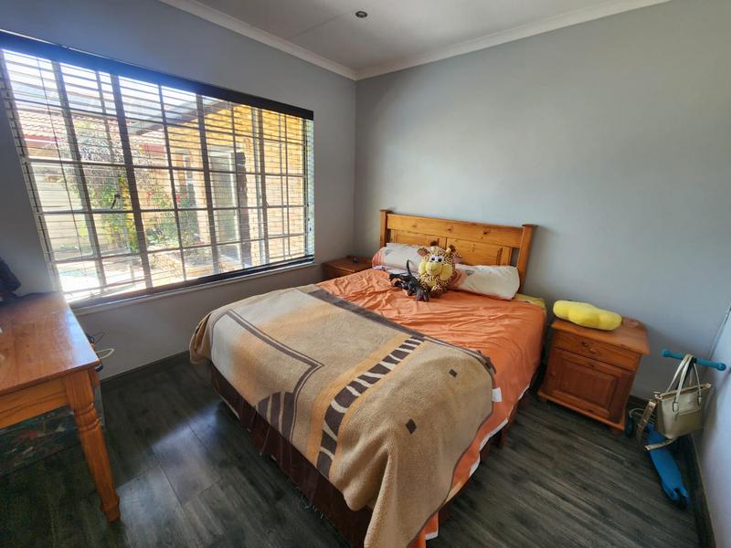 3 Bedroom Property for Sale in Radiokop Gauteng