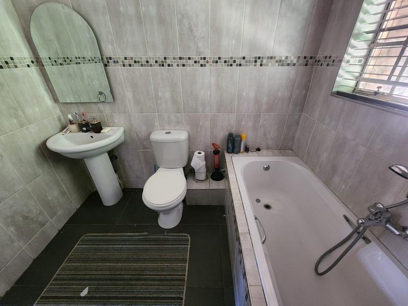 3 Bedroom Property for Sale in Radiokop Gauteng