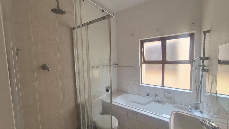 3 Bedroom Property for Sale in Ferndale Gauteng