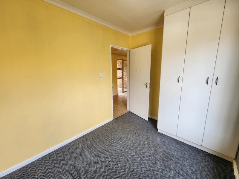 2 Bedroom Property for Sale in Allens Nek Gauteng