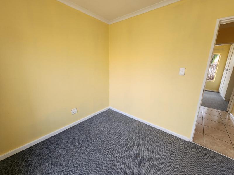 2 Bedroom Property for Sale in Allens Nek Gauteng