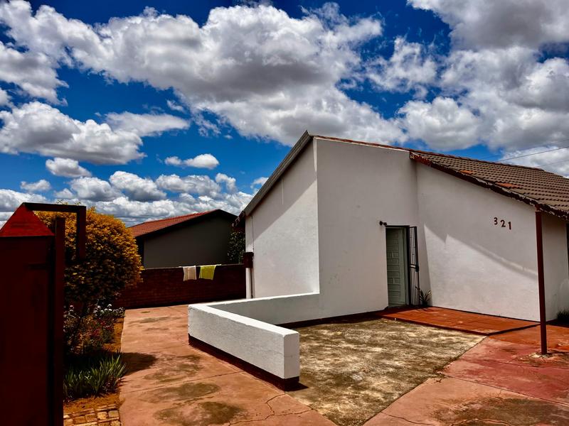 3 Bedroom Property for Sale in Soshanguve Gauteng