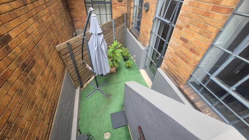 1 Bedroom Property for Sale in Braamfontein Werf Gauteng