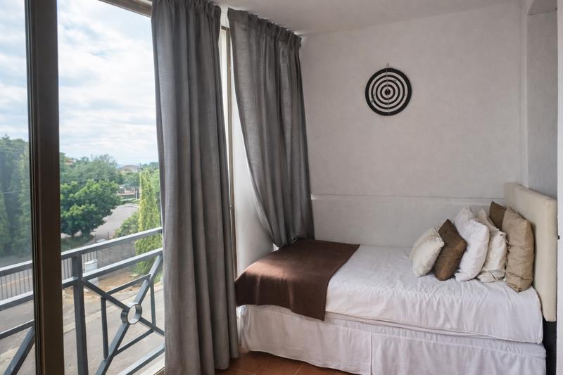 To Let 2 Bedroom Property for Rent in Morningside Gauteng