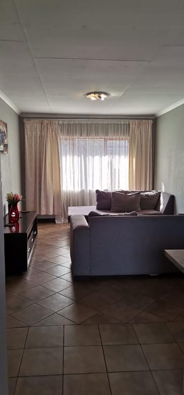 2 Bedroom Property for Sale in Hectorton Gauteng