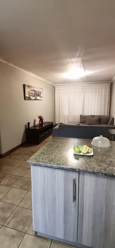 2 Bedroom Property for Sale in Hectorton Gauteng