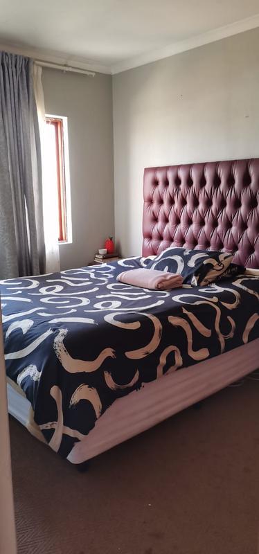 2 Bedroom Property for Sale in Hectorton Gauteng