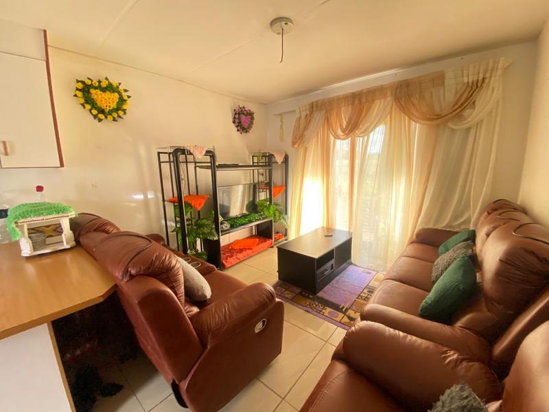 2 Bedroom Property for Sale in Green Hills Gauteng