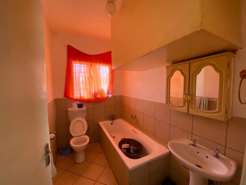 2 Bedroom Property for Sale in Green Hills Gauteng