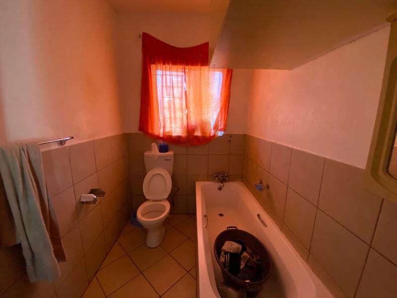 2 Bedroom Property for Sale in Green Hills Gauteng