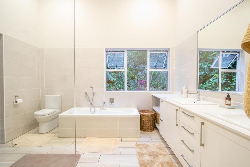 2 Bedroom Property for Sale in Blue Hills Country Estate Gauteng