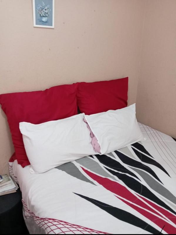 8 Bedroom Property for Sale in Birch Acres Gauteng