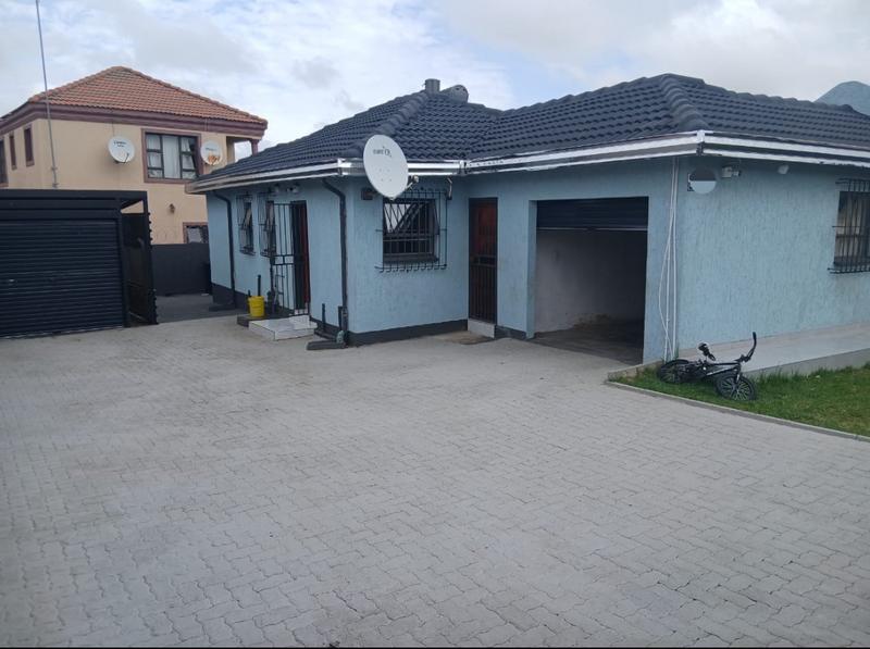 3 Bedroom Property for Sale in Birch Acres Gauteng