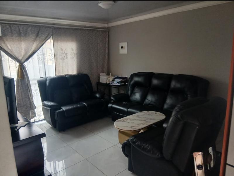 3 Bedroom Property for Sale in Birch Acres Gauteng