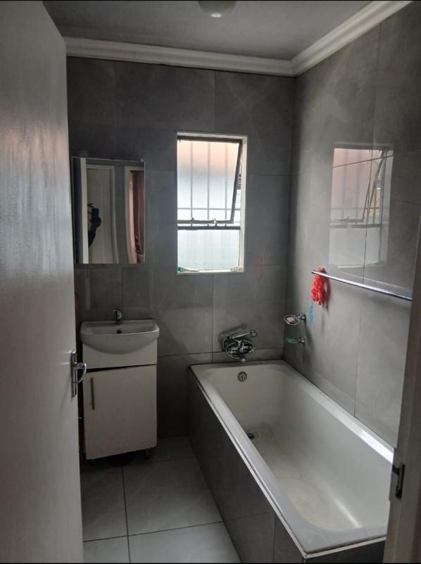 3 Bedroom Property for Sale in Birch Acres Gauteng