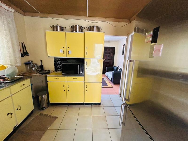 5 Bedroom Property for Sale in Tembisa Central Gauteng