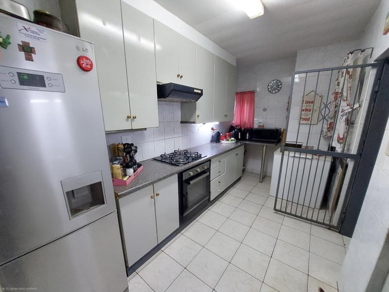 4 Bedroom Property for Sale in Magalieskruin Gauteng