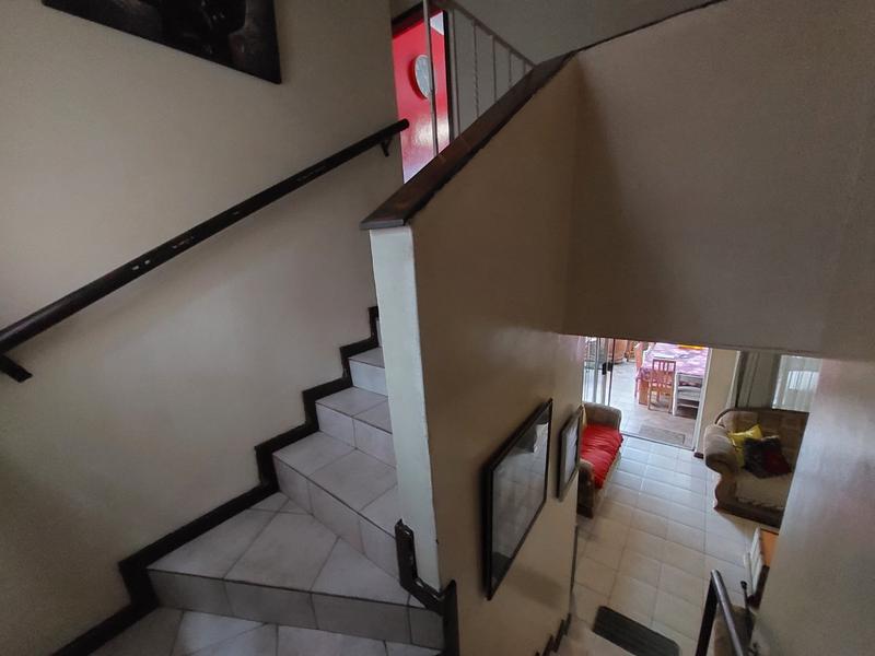 4 Bedroom Property for Sale in Magalieskruin Gauteng