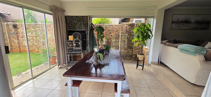 2 Bedroom Property for Sale in Montana Gauteng